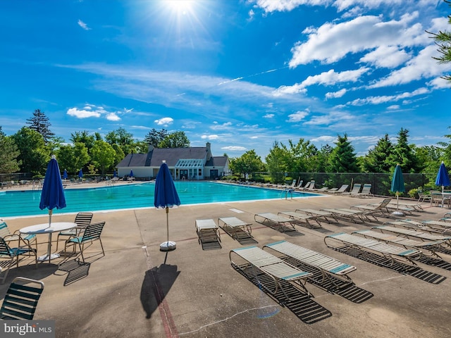 109 Rock Creek Ct, Frederick, MD 21702 - community pool featuring fence and a patio area