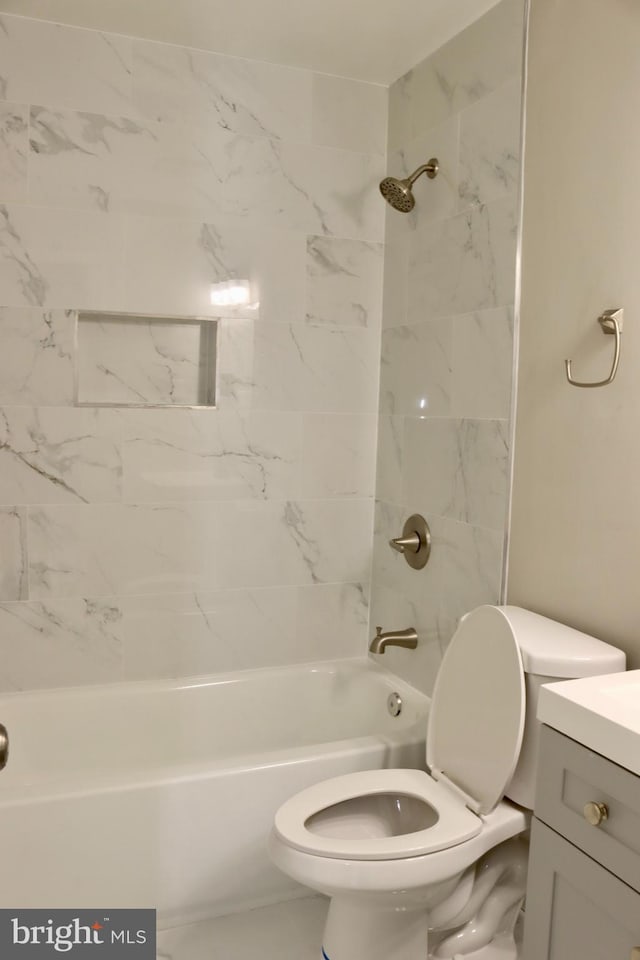 1029 Kings Ct, Herndon, VA 20170 - full bathroom with toilet, tub / shower combination, and vanity