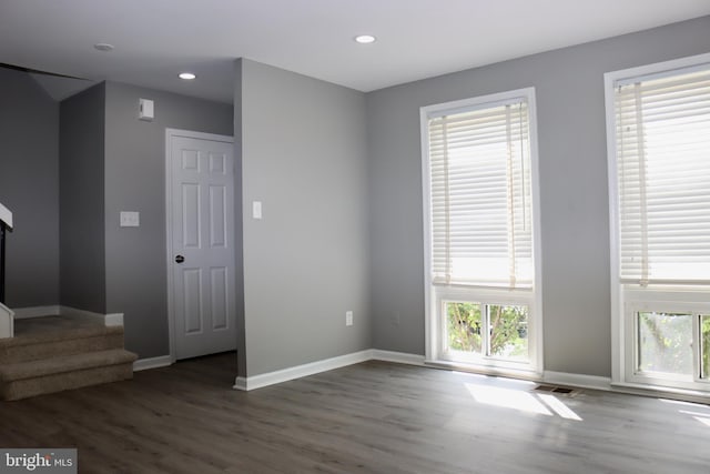 1029 Kings Ct, Herndon, VA 20170 - spare room featuring recessed lighting, baseboards, and wood finished floors