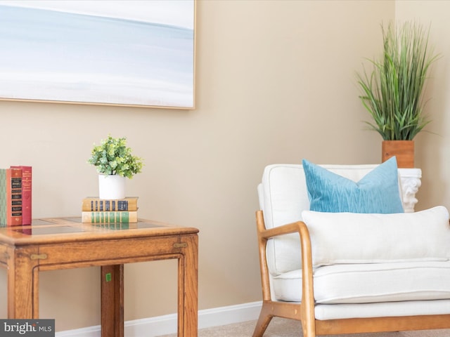 sitting room with baseboards