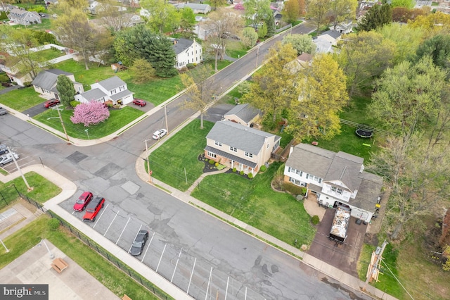 birds eye view of property featuring a residential view