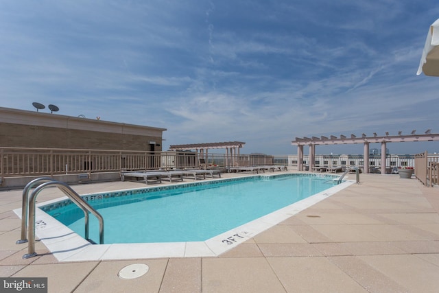 888 N Quincy St Unit 407, Arlington, VA 22203 - community pool with a patio area