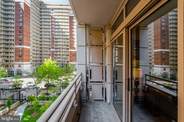 888 N Quincy St Unit 407, Arlington, VA 22203 - view of balcony