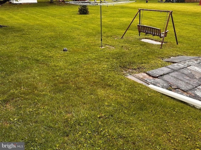 3807 Mcdonogh Rd, Randallstown, MD 21133 - view of community with a lawn