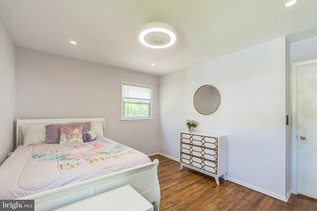 76 Briarwood Dr E, Berkeley Heights, NJ 07922 - bedroom with wood finished floors, baseboards, and recessed lighting