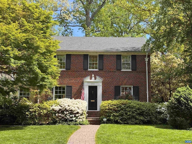 2616 Jefferson Park Cir, Charlottesville, VA 22903 - colonial inspired home with brick siding and a front yard