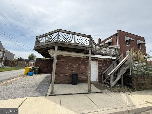 515 Wood St, Baltimore, MD 21225 - view of patio / terrace featuring fence