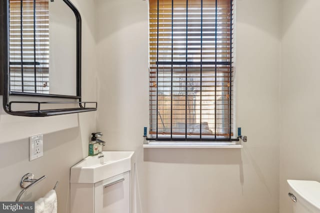1720 Alter St, Philadelphia, PA 19146 - bathroom with toilet