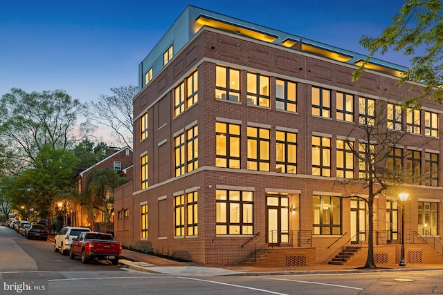 227 S Union St, Alexandria, VA 22314 - view of property at dusk