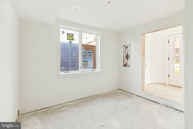 empty room featuring concrete floors