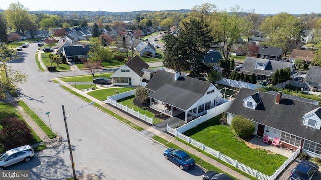 bird's eye view with a residential view