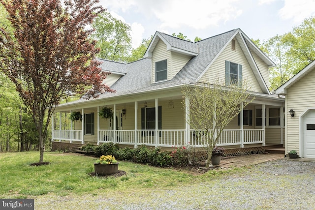 275 Wood Rise Ln, Winchester, VA 22602 - farmhouse inspired home with a porch, a shingled roof, driveway, and a front yard