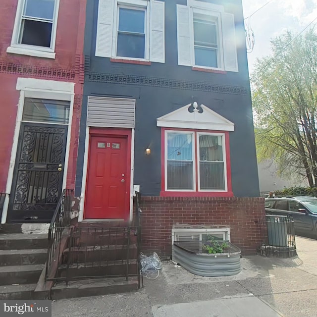 2113 N 17th St, Philadelphia, PA 19121 - view of front of house featuring entry steps and brick siding