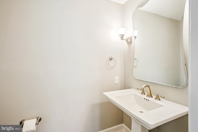 21130 Haystack Ct, Ashburn, VA 20147 - bathroom with baseboards