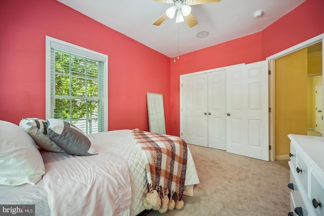 502 Leaning Oak St, Gaithersburg, MD 20878 - bedroom featuring light colored carpet, ceiling fan, and a closet