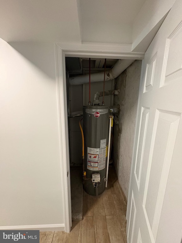 7915 New Second St, Elkins Park, PA 19027 - utilities with water heater