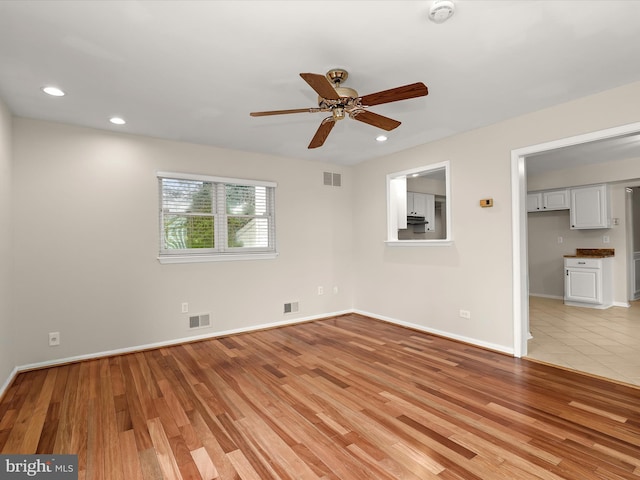 3826 Perryhurst, Nottingham, MD 21236 - spare room featuring a smoke detector, a ceiling fan, light wood-style flooring, baseboards, and recessed lighting