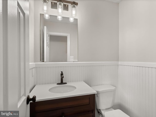 3826 Perryhurst, Nottingham, MD 21236 - bathroom with wainscoting, toilet, and vanity