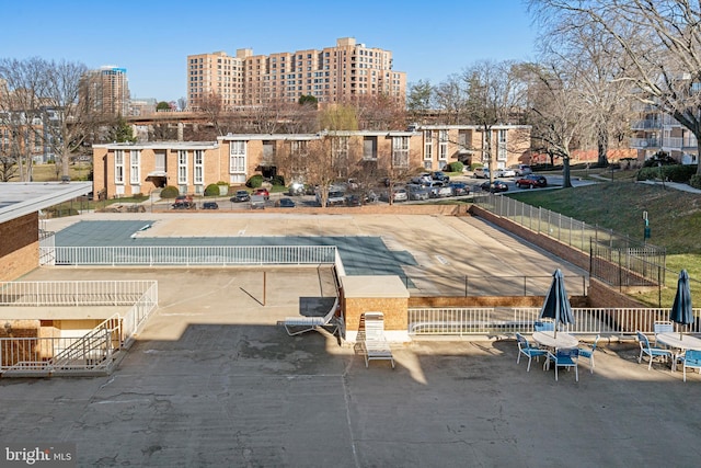 2648 Redcoat Dr Unit 99 1C, Alexandria, VA 22303 - view of property's community featuring fence