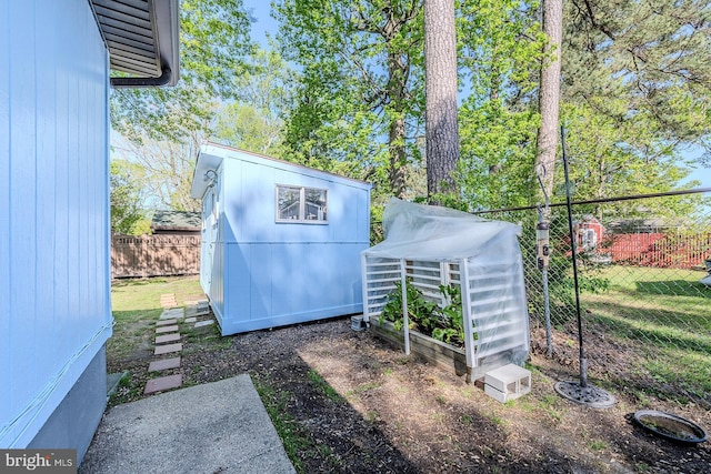 7010 Dover Ave, North Beach, MD 20714 - view of shed with fence