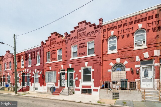 2227 Page St, Philadelphia, PA 19121 - view of property with entry steps