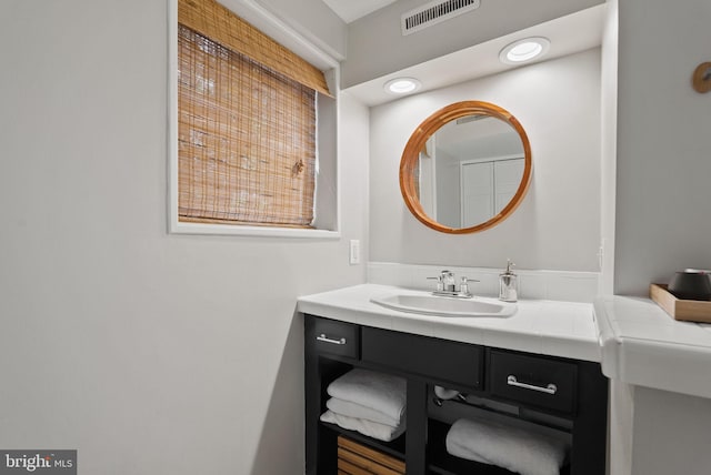 2006 Scroggins Rd, Alexandria, VA 22302 - bathroom featuring visible vents and vanity