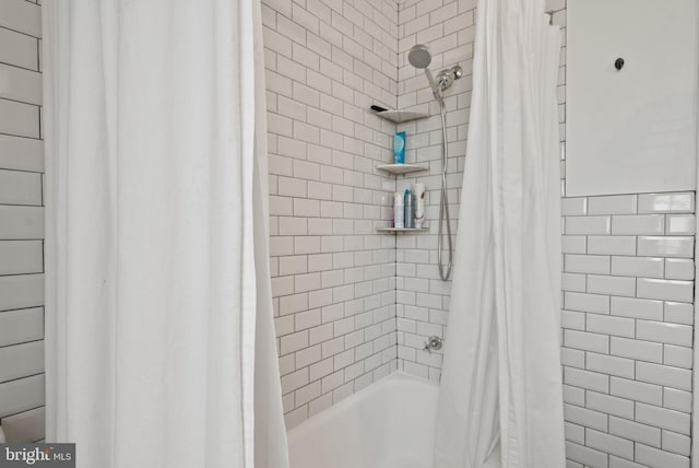 2006 Scroggins Rd, Alexandria, VA 22302 - full bathroom with shower / bath combo