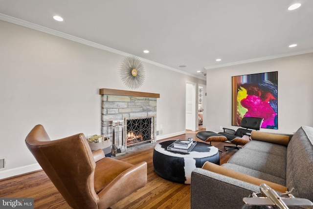2006 Scroggins Rd, Alexandria, VA 22302 - living room with recessed lighting, baseboards, ornamental molding, and wood finished floors