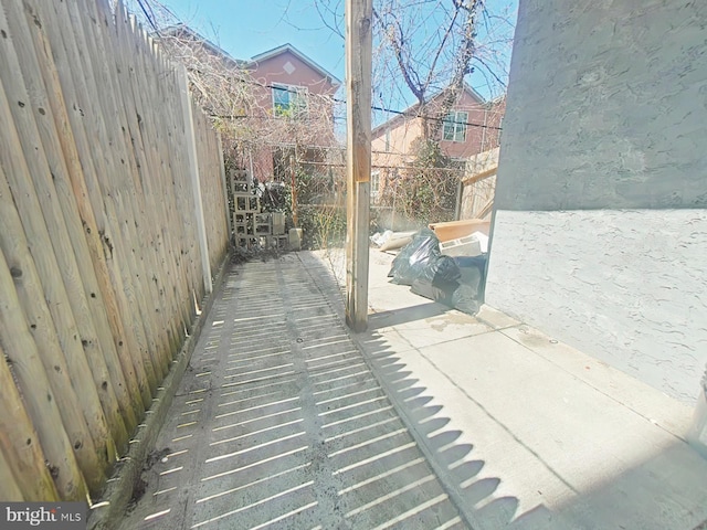 2138 N 18th St, Philadelphia, PA 19121 - view of patio with fence