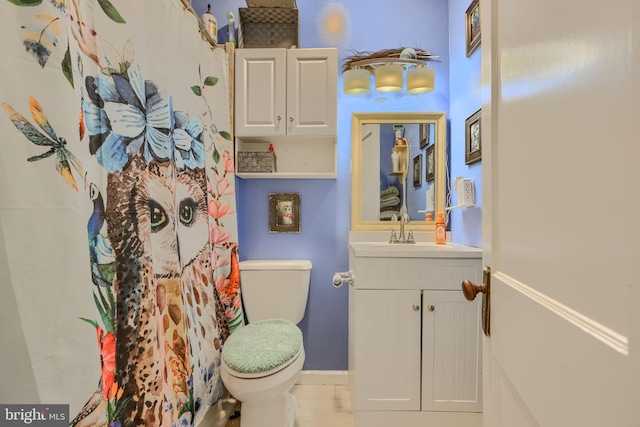 2744 Pelham Ave, Baltimore, MD 21213 - full bath featuring vanity and a shower with curtain