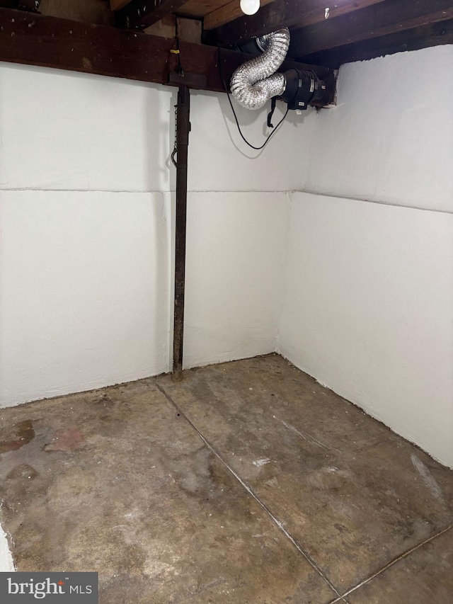 3086 Cedar St, Philadelphia, PA 19134 - view of unfinished below grade area