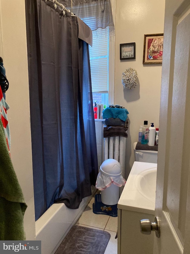 210 E Ontario St, Philadelphia, PA 19134 - full bathroom featuring tile patterned flooring, vanity, and toilet