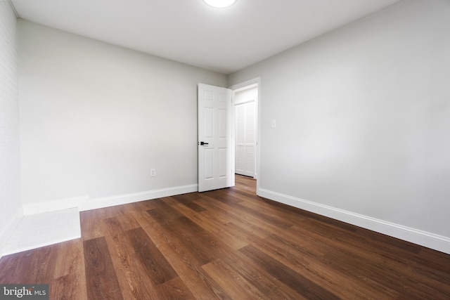 115 Pates Dr, Fort Washington, MD 20744 - unfurnished room featuring dark wood finished floors and baseboards