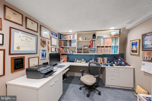 4360 Westover Pl NW, Washington, DC 20016 - office space with built in desk, a textured ceiling, visible vents, and recessed lighting