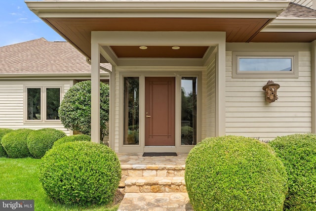 18291 Calumet Ln, Bluemont, VA 20135 - property entrance featuring a shingled roof