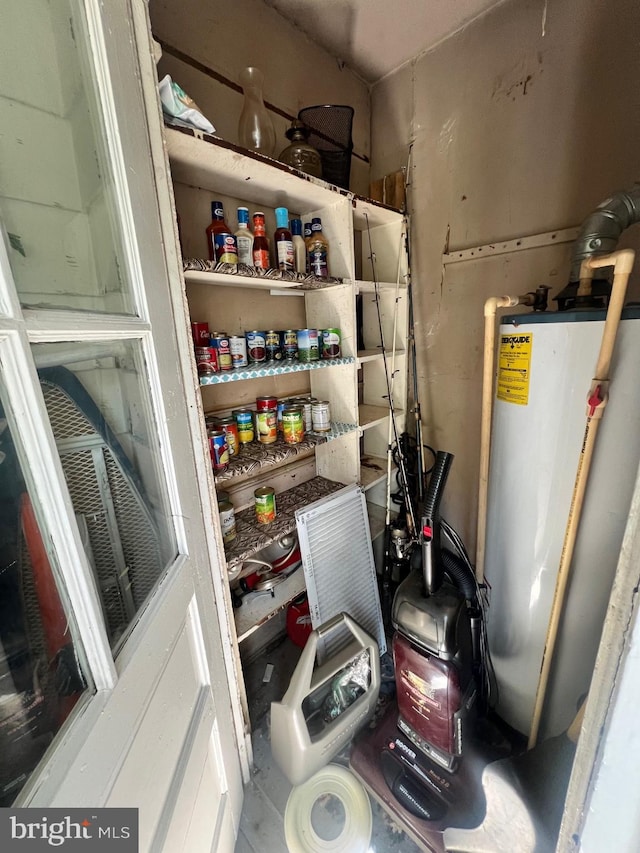 611 Truitt St, Salisbury, MD 21804 - utility room featuring water heater