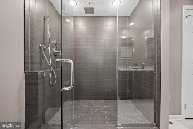 4 Rooftree Rd, Cherry Hill, NJ 08003 - full bathroom with a shower stall