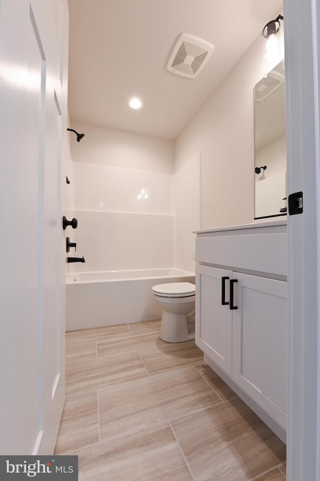 3519 Cedar Dr, Edgewater, MD 21037 - bathroom featuring visible vents, vanity, toilet,  shower combination, and recessed lighting