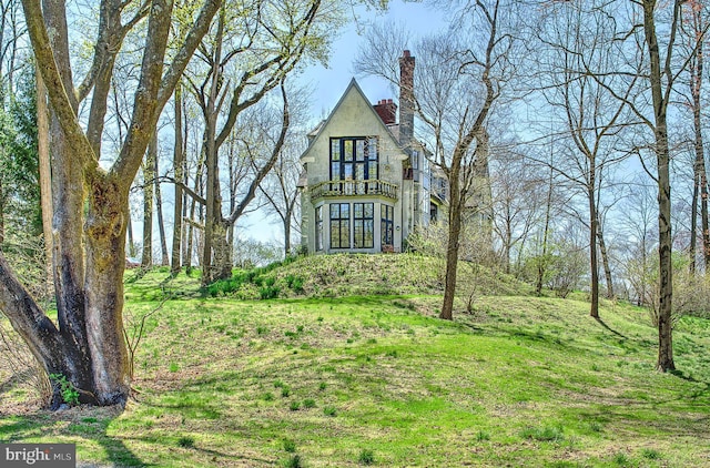 227 Jackson Rd, Cochranville, PA 19330 - view of front of property featuring a chimney and a balcony