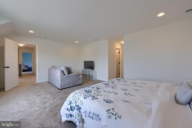 bedroom with carpet flooring, recessed lighting, baseboards, and visible vents