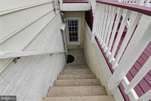 42827 Freedom St, Chantilly, VA 20152 - view of stairway