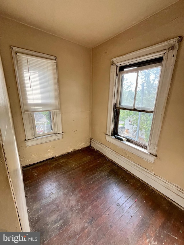 407 Carruthers St, Lexington, VA 24450 - spare room with dark wood finished floors and baseboards