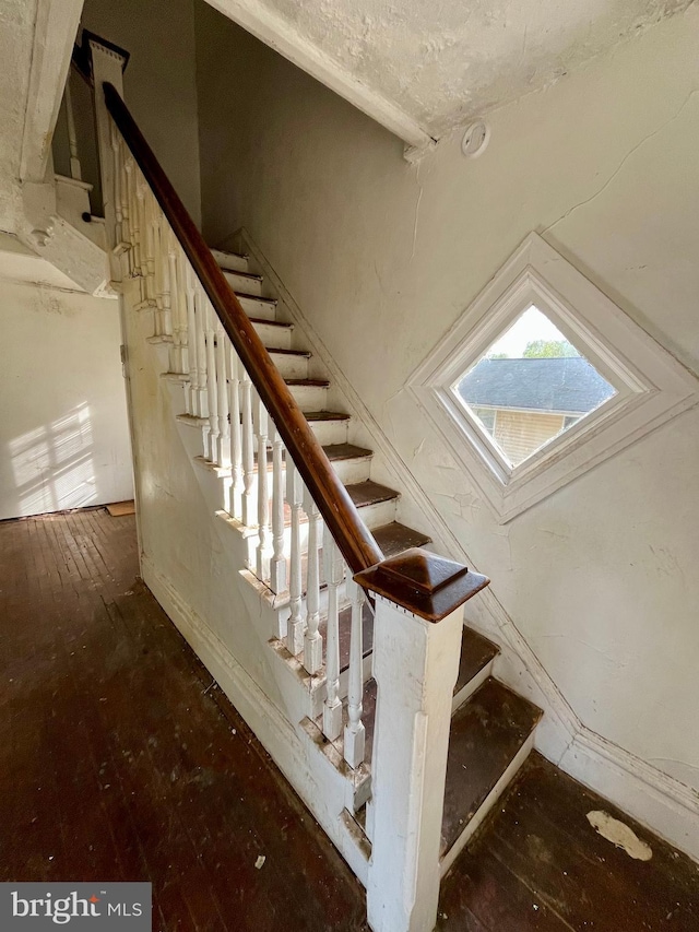 407 Carruthers St, Lexington, VA 24450 - stairway featuring a textured ceiling and hardwood / wood-style flooring