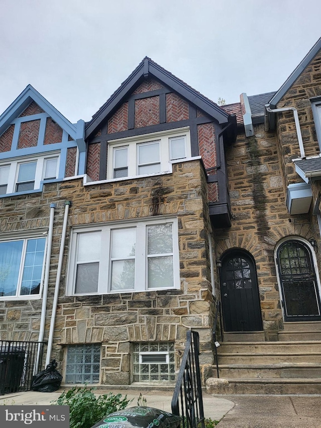 6232 N 10th St, Philadelphia, PA 19141 - view of front facade with entry steps and stone siding