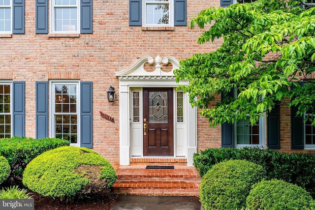 12600 Tolman Rd, Fairfax, VA 22033 - property entrance featuring brick siding