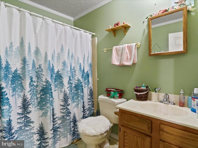 full bathroom with a textured ceiling, vanity, toilet, ornamental molding, and a shower with shower curtain