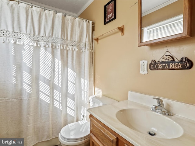 full bathroom with toilet, ornamental molding, a shower with shower curtain, and vanity
