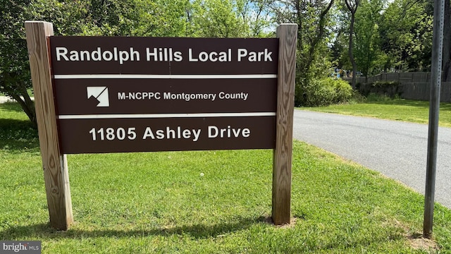 12011 Ashley Dr, Rockville, MD 20852 - exterior details featuring fence
