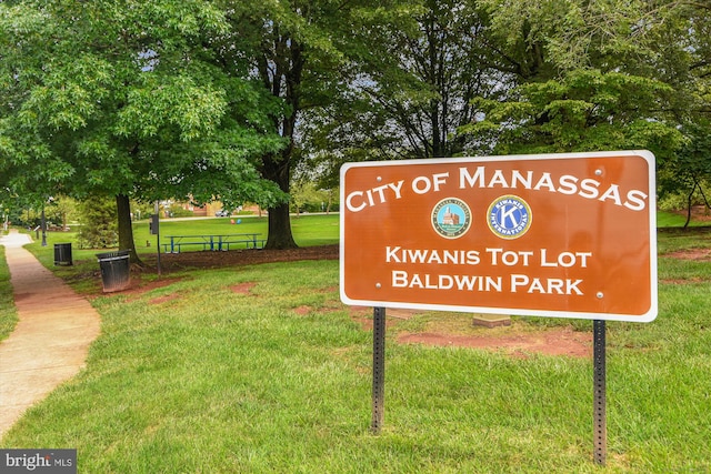 10114 Erin Ct, Manassas, VA 20110 - view of details