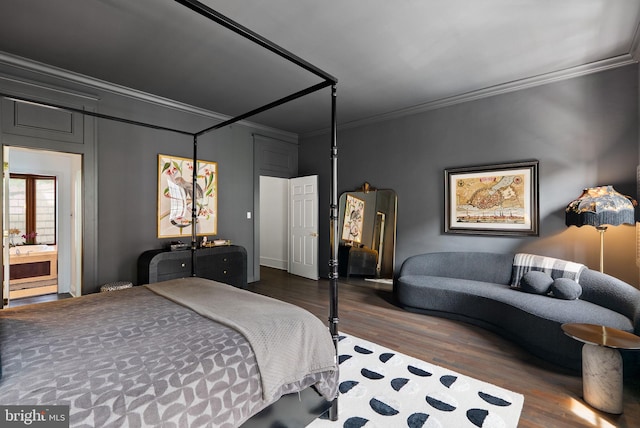 913 Spruce St, Philadelphia, PA 19107 - bedroom featuring ornamental molding and wood finished floors